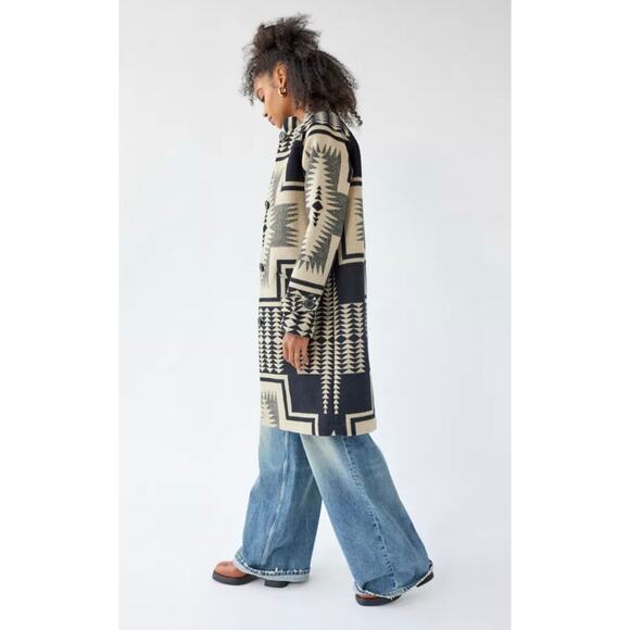 Pendleton Timberline Wool Long Coat Aztec Print Black Beige Medium - Picture 3 of 15